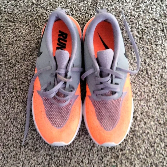 Nike Odyssey React Flyknit 2 Running Shoes - Picture 4 of 6